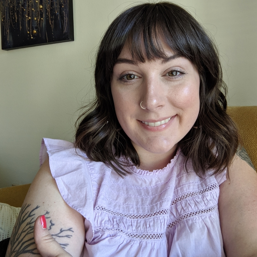 Meet your Posher, Emily